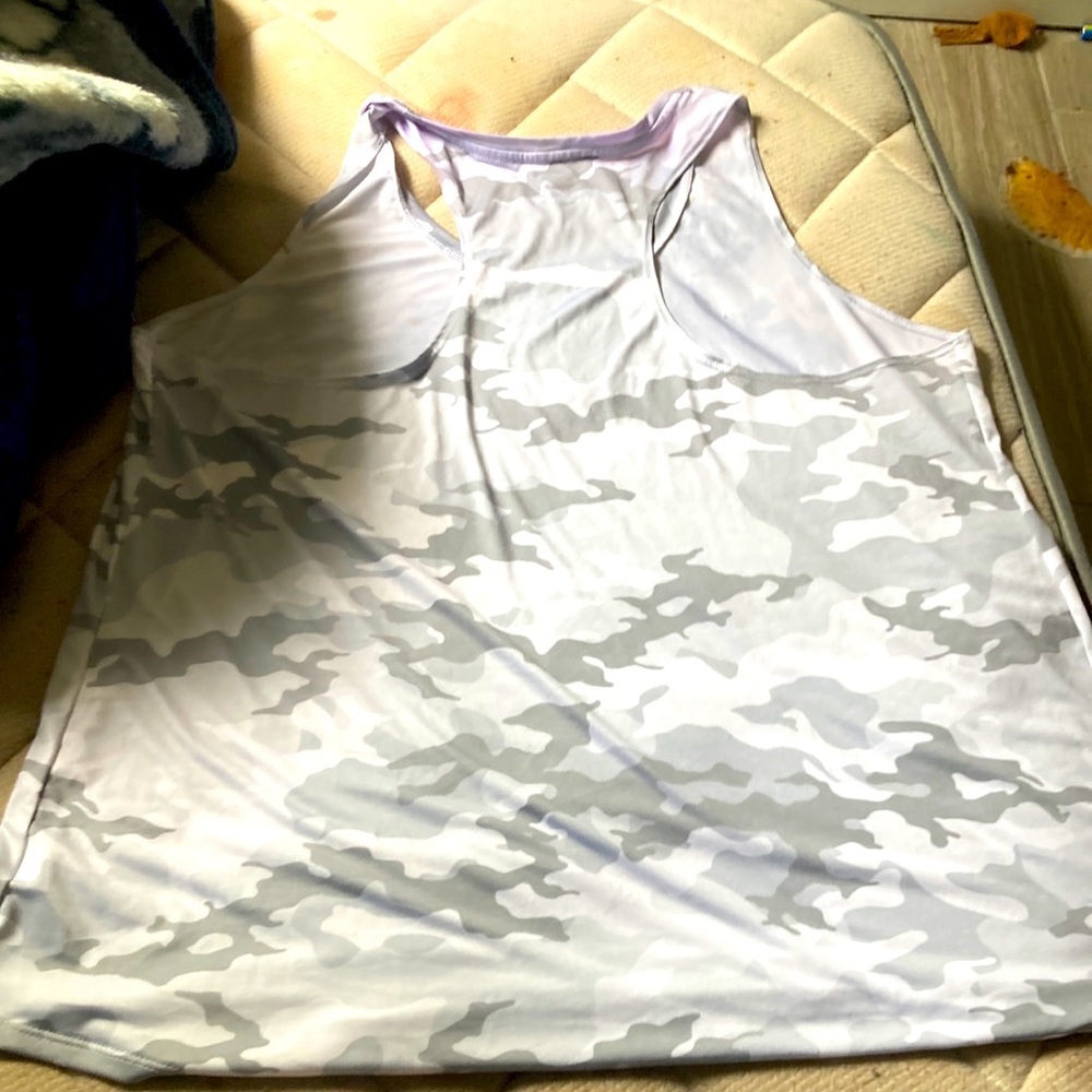 Gray camo athletic shirt Athletic works xxl